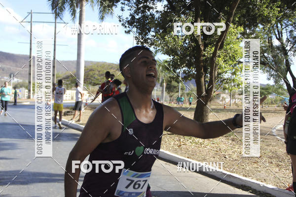 Buy your photos of the eventCircuito SESC de Corridas - Etapa Montes Claros 2019 on Fotop