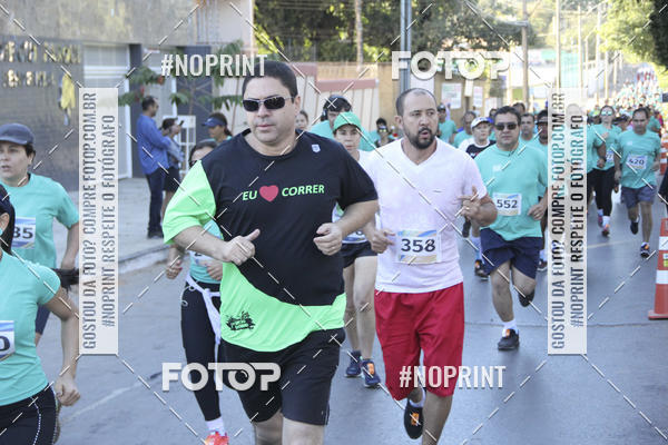 Buy your photos of the eventCircuito SESC de Corridas - Etapa Montes Claros 2019 on Fotop