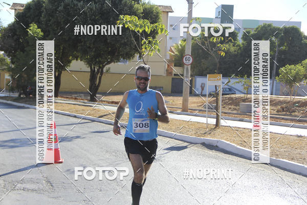 Buy your photos of the eventCircuito SESC de Corridas - Etapa Montes Claros 2019 on Fotop
