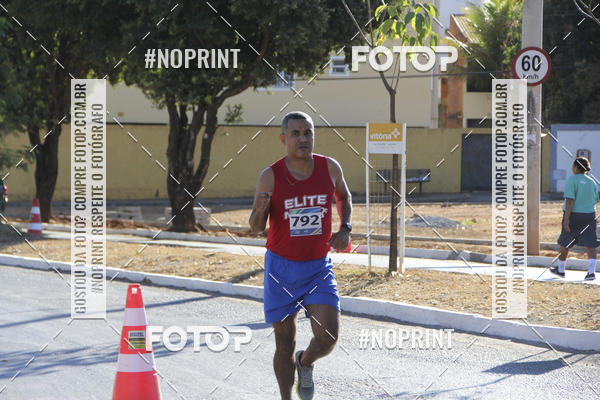 Buy your photos of the eventCircuito SESC de Corridas - Etapa Montes Claros 2019 on Fotop