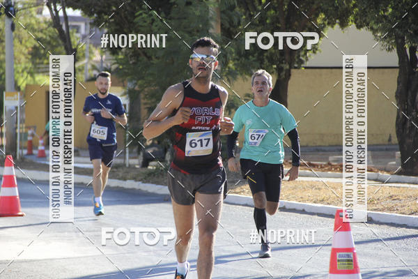 Buy your photos of the eventCircuito SESC de Corridas - Etapa Montes Claros 2019 on Fotop