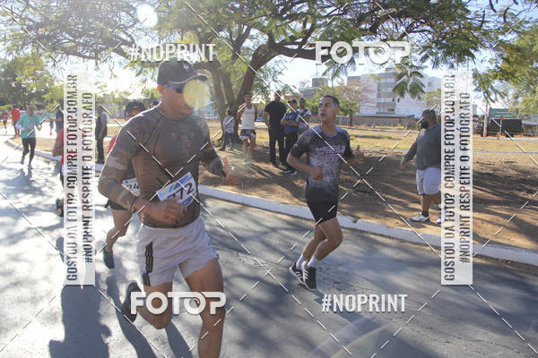 Buy your photos of the eventCircuito SESC de Corridas - Etapa Montes Claros 2019 on Fotop