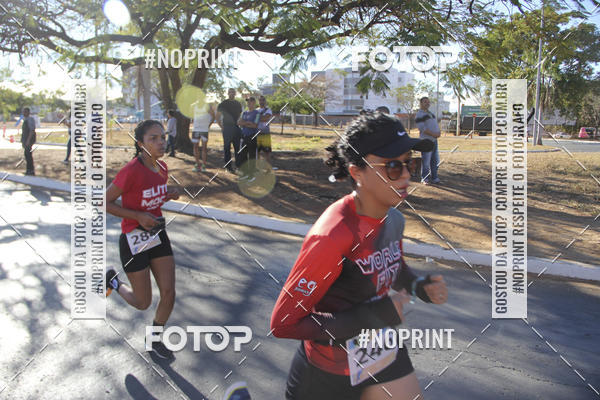 Buy your photos of the eventCircuito SESC de Corridas - Etapa Montes Claros 2019 on Fotop