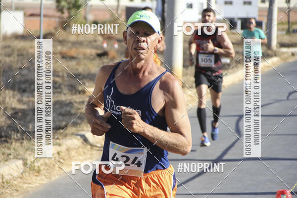 Buy your photos of the eventCircuito SESC de Corridas - Etapa Montes Claros 2019 on Fotop