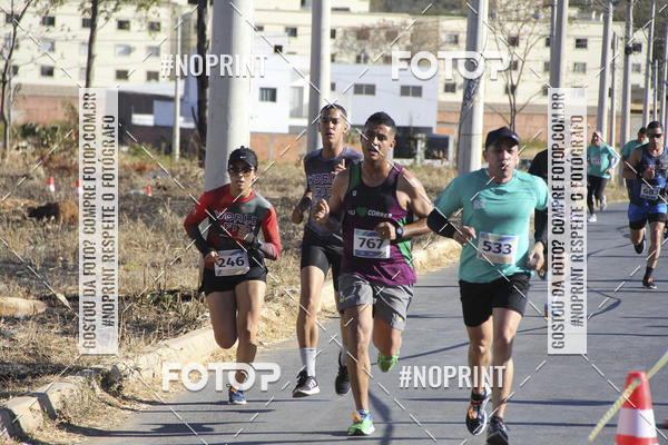Buy your photos of the eventCircuito SESC de Corridas - Etapa Montes Claros 2019 on Fotop