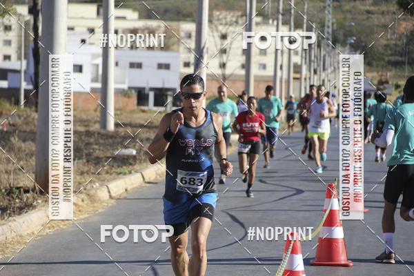 Buy your photos of the eventCircuito SESC de Corridas - Etapa Montes Claros 2019 on Fotop