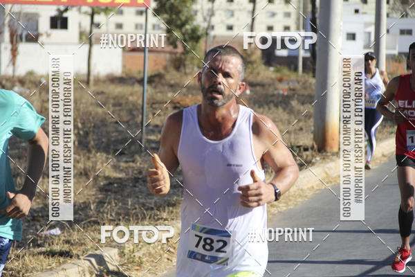 Buy your photos of the eventCircuito SESC de Corridas - Etapa Montes Claros 2019 on Fotop
