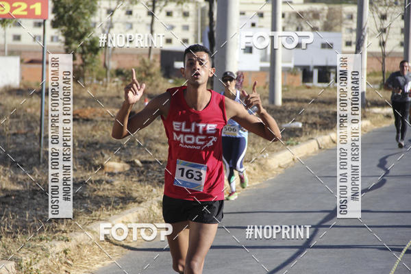 Buy your photos of the eventCircuito SESC de Corridas - Etapa Montes Claros 2019 on Fotop