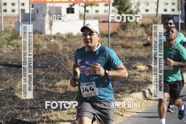 Buy your photos of the eventCircuito SESC de Corridas - Etapa Montes Claros 2019 on Fotop