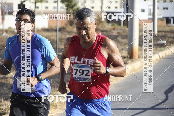 Buy your photos of the eventCircuito SESC de Corridas - Etapa Montes Claros 2019 on Fotop