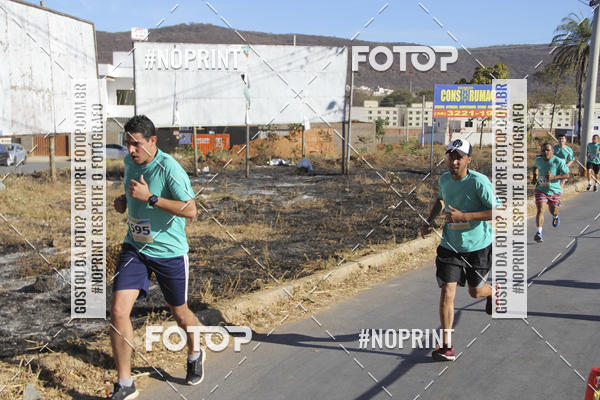 Buy your photos of the eventCircuito SESC de Corridas - Etapa Montes Claros 2019 on Fotop