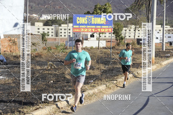 Buy your photos of the eventCircuito SESC de Corridas - Etapa Montes Claros 2019 on Fotop