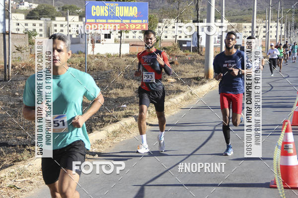 Buy your photos of the eventCircuito SESC de Corridas - Etapa Montes Claros 2019 on Fotop