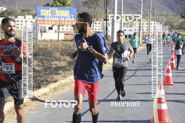 Buy your photos of the eventCircuito SESC de Corridas - Etapa Montes Claros 2019 on Fotop