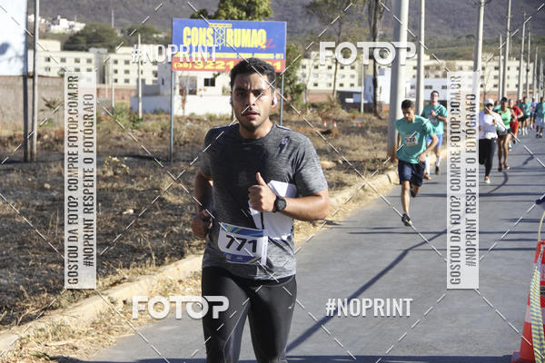 Buy your photos of the eventCircuito SESC de Corridas - Etapa Montes Claros 2019 on Fotop