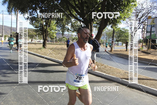 Buy your photos of the eventCircuito SESC de Corridas - Etapa Montes Claros 2019 on Fotop