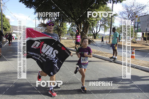 Buy your photos of the eventCircuito SESC de Corridas - Etapa Montes Claros 2019 on Fotop