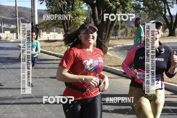 Buy your photos of the eventCircuito SESC de Corridas - Etapa Montes Claros 2019 on Fotop