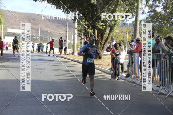 Buy your photos of the eventCircuito SESC de Corridas - Etapa Montes Claros 2019 on Fotop