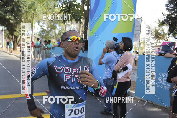Buy your photos of the eventCircuito SESC de Corridas - Etapa Montes Claros 2019 on Fotop