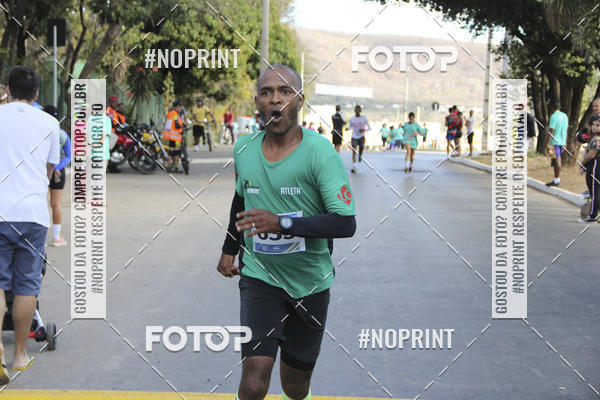 Buy your photos of the eventCircuito SESC de Corridas - Etapa Montes Claros 2019 on Fotop
