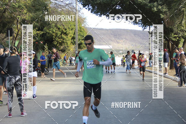 Buy your photos of the eventCircuito SESC de Corridas - Etapa Montes Claros 2019 on Fotop