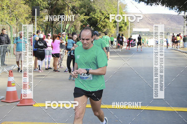 Buy your photos of the eventCircuito SESC de Corridas - Etapa Montes Claros 2019 on Fotop