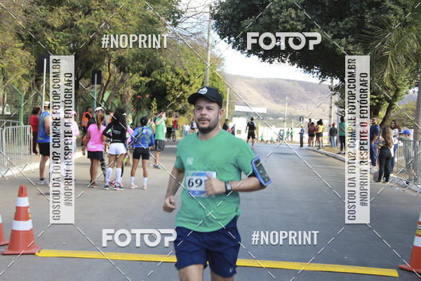 Buy your photos of the eventCircuito SESC de Corridas - Etapa Montes Claros 2019 on Fotop