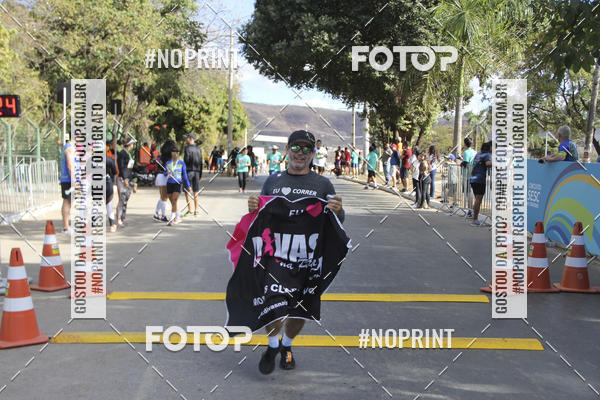 Buy your photos of the eventCircuito SESC de Corridas - Etapa Montes Claros 2019 on Fotop