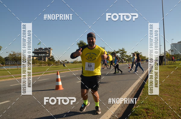 Compre as suas fotos do evento12 Corrida e Caminhada Cruzeiro do Sul no Fotop