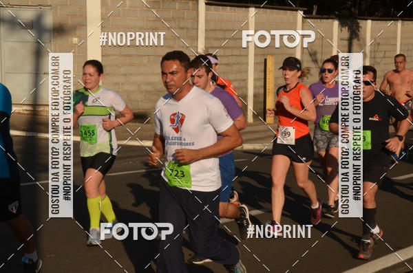 Buy your photos of the event12 Corrida e Caminhada Cruzeiro do Sul on Fotop