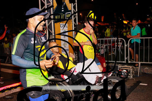 Buy your photos of the eventBel�m Night Run on Fotop