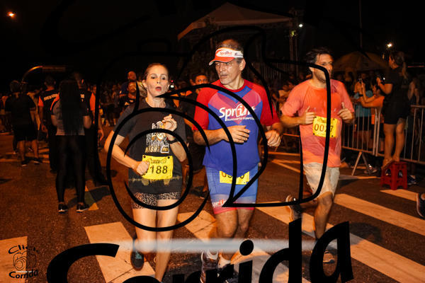 Buy your photos of the eventBel�m Night Run on Fotop