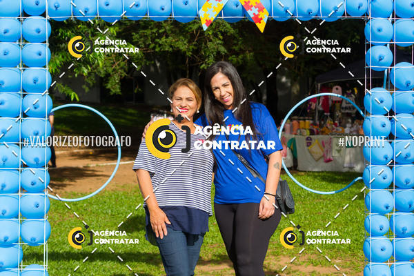 Buy your photos of the eventDia de Conscientizao do Autismo #Canoas #ClnicaMarantha on Fotop
