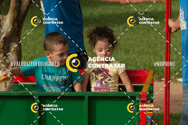 Buy your photos of the eventDia de Conscientizao do Autismo #Canoas #ClnicaMarantha on Fotop