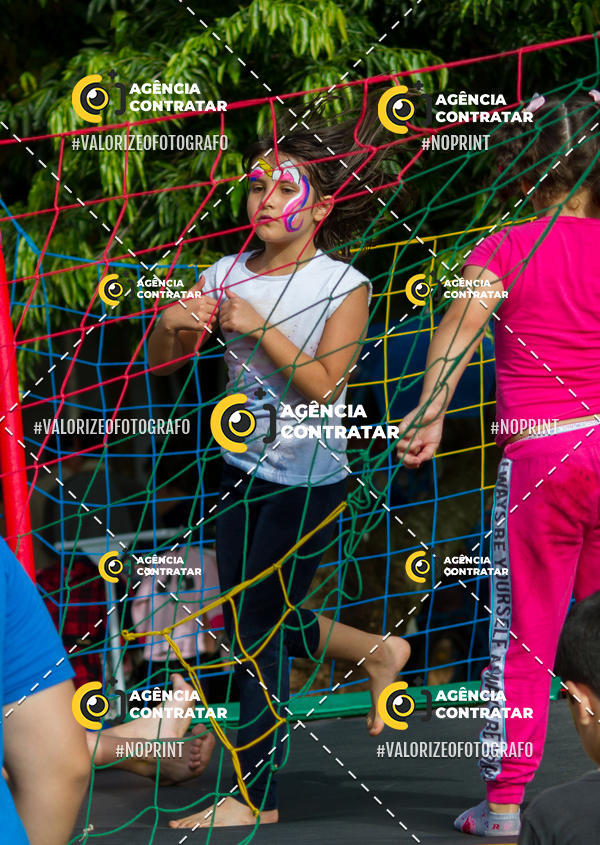 Buy your photos of the eventDia de Conscientizao do Autismo #Canoas #ClnicaMarantha on Fotop