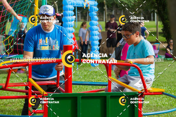 Buy your photos of the eventDia de Conscientizao do Autismo #Canoas #ClnicaMarantha on Fotop
