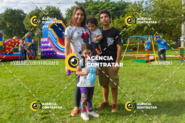 Buy your photos of the eventDia de Conscientizao do Autismo #Canoas #ClnicaMarantha on Fotop