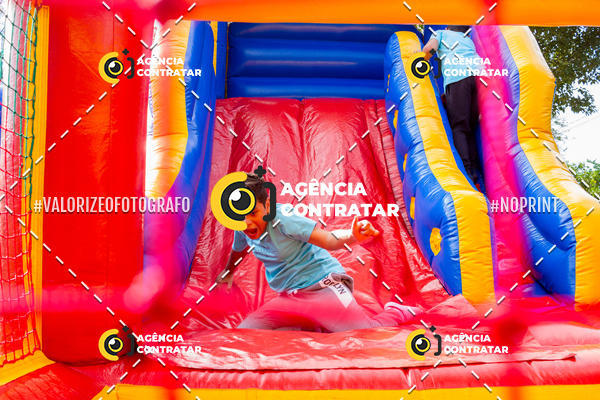 Buy your photos of the eventDia de Conscientizao do Autismo #Canoas #ClnicaMarantha on Fotop