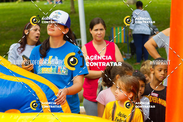 Buy your photos of the eventDia de Conscientizao do Autismo #Canoas #ClnicaMarantha on Fotop