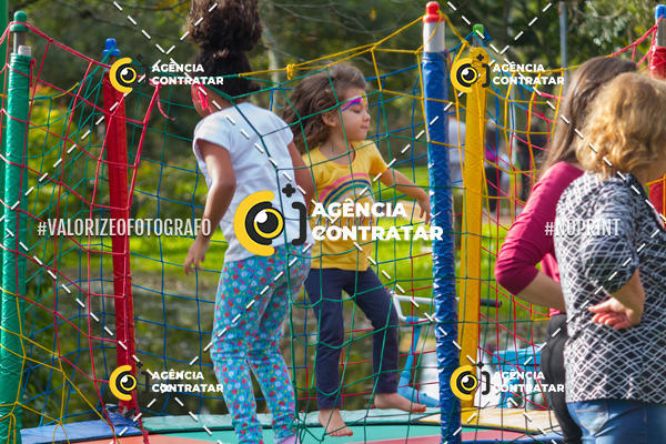 Buy your photos of the eventDia de Conscientizao do Autismo #Canoas #ClnicaMarantha on Fotop