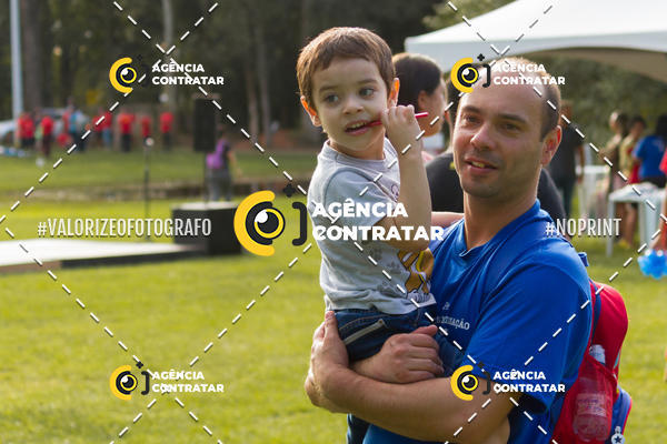 Buy your photos of the eventDia de Conscientizao do Autismo #Canoas #ClnicaMarantha on Fotop