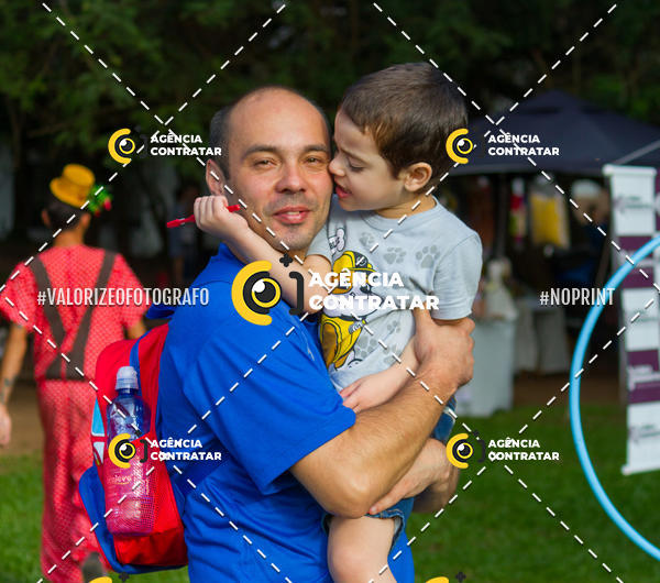 Buy your photos of the eventDia de Conscientizao do Autismo #Canoas #ClnicaMarantha on Fotop