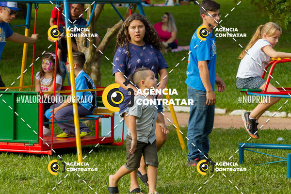 Buy your photos of the eventDia de Conscientizao do Autismo #Canoas #ClnicaMarantha on Fotop