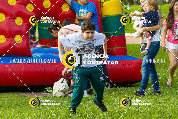 Buy your photos of the eventDia de Conscientizao do Autismo #Canoas #ClnicaMarantha on Fotop