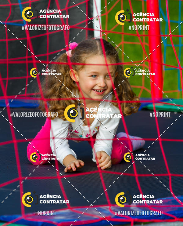 Buy your photos of the eventDia de Conscientizao do Autismo #Canoas #ClnicaMarantha on Fotop