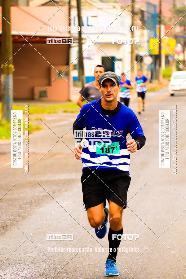 Buy your photos of the event2 Viacredi Alto Vale em Movimento on Fotop