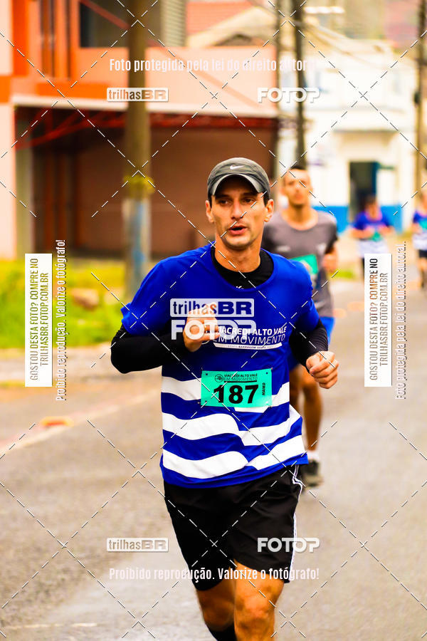 Buy your photos of the event2 Viacredi Alto Vale em Movimento on Fotop