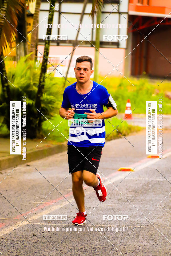 Buy your photos of the event2 Viacredi Alto Vale em Movimento on Fotop