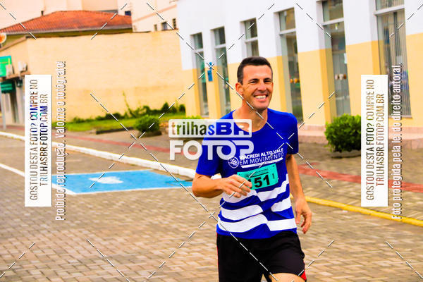 Buy your photos of the event2 Viacredi Alto Vale em Movimento on Fotop